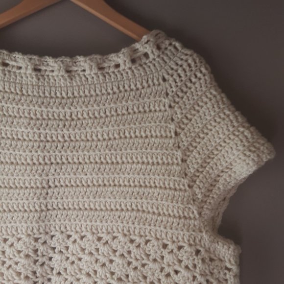 Vintage Handmade Cream Crochet Vest Shawl Sweater - Picture 9 of 10